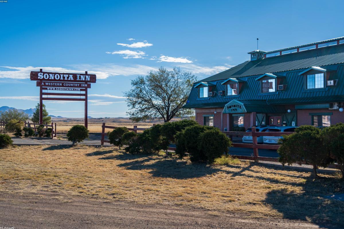 Four Seasons Hotel Tokyo at Otemachi